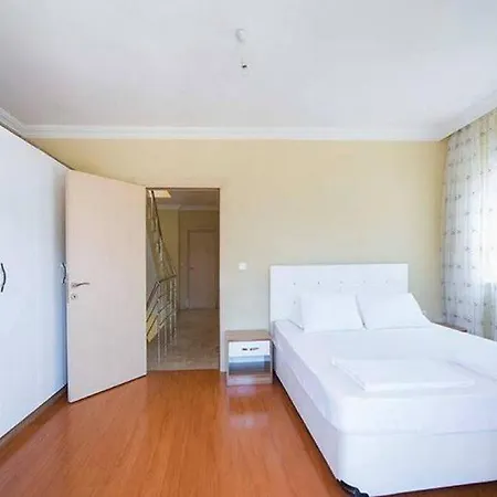 ヴィラ Antalya Oteller Boelgesinde Site Icinde Villa *