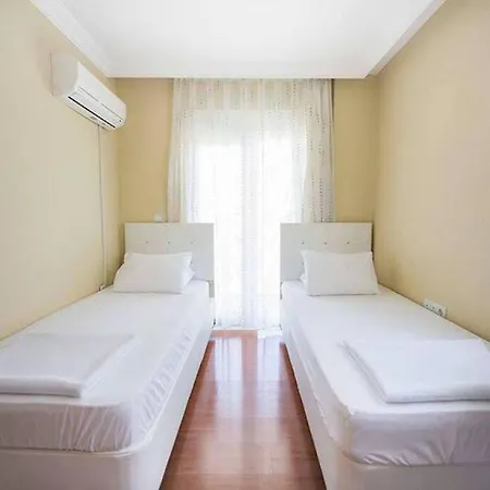 ヴィラ Antalya Oteller Boelgesinde Site Icinde Villa *