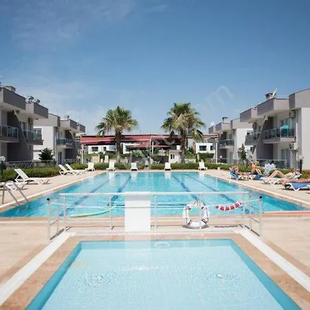 ヴィラ Antalya Oteller Boelgesinde Site Icinde Villa アンタルヤ
