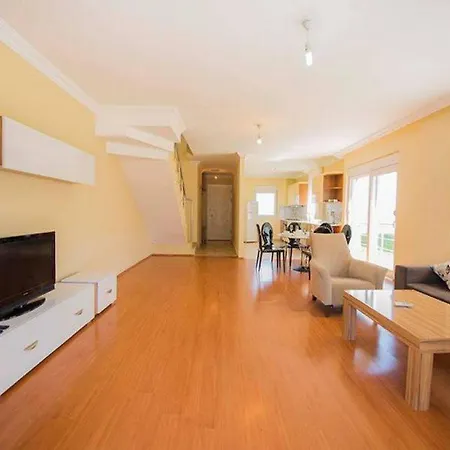 Antalya Oteller Boelgesinde Site Icinde Villa ヴィラ アンタルヤ