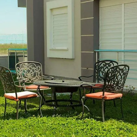 Antalya Oteller Boelgesinde Site Icinde Villa Villa